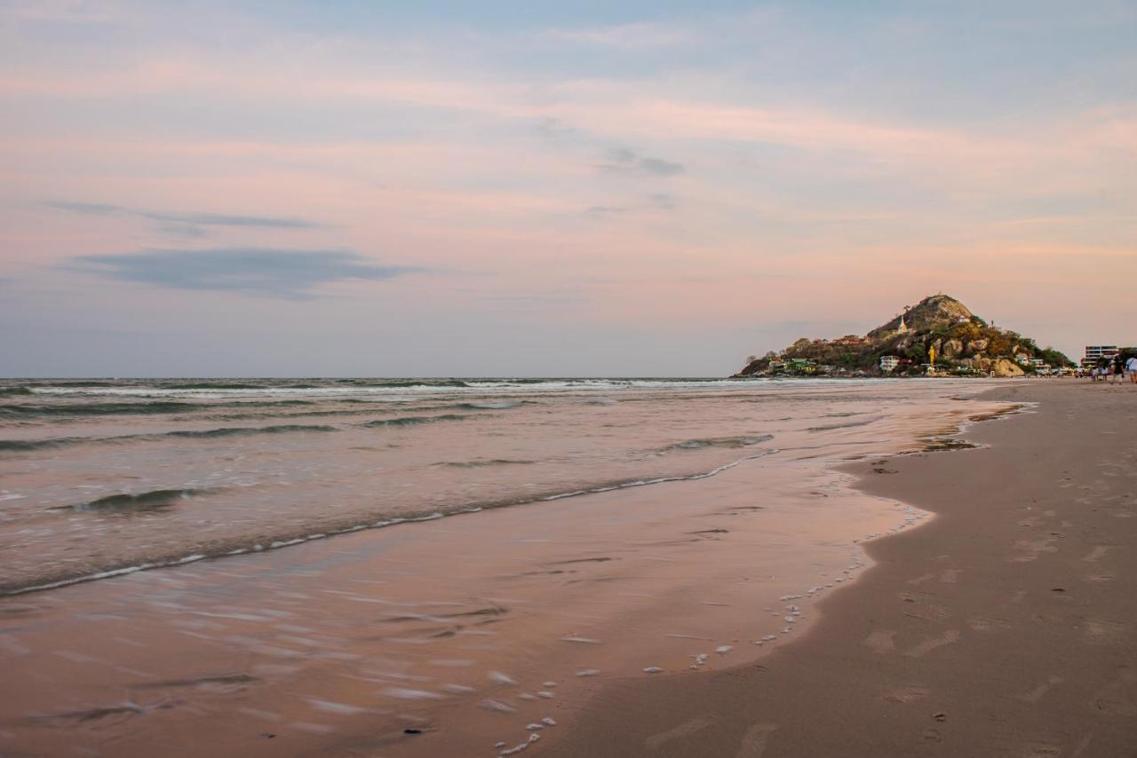 Baan Kangmung Hua Hin On The Beach Buitenkant foto